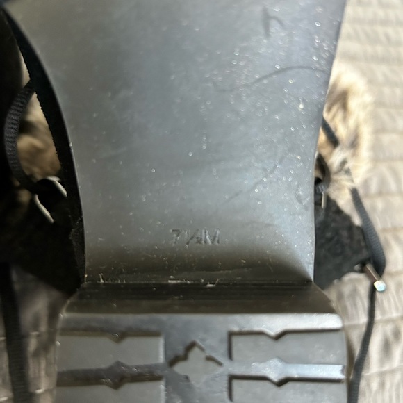 Talbots Tish faux fur and black suede ankle boots SZ 7.5 - Picture 6 of 6